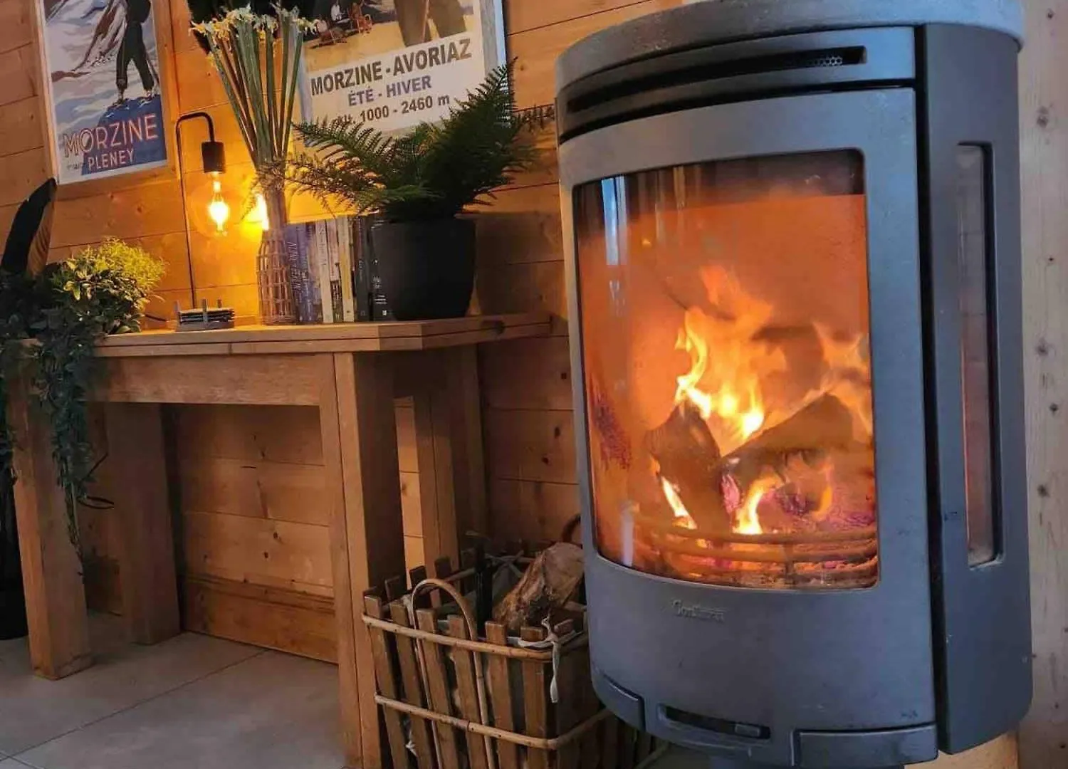 Chalet Abricotine, Sleeps 10, Hot Tub Saint-Jean-dʼAulps 0*,  프랑스